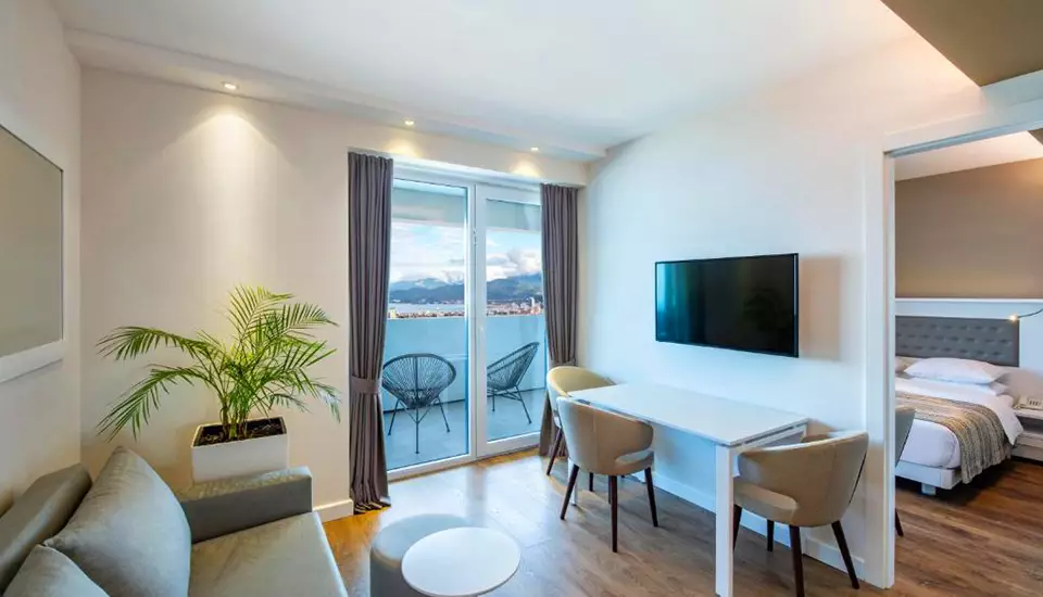 هتل آلیانس پالاس باتومی